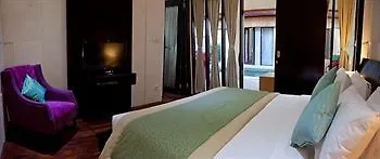 Marbella Pool リゾート スミニャック