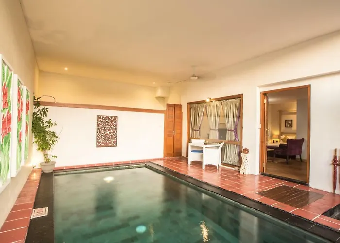 Marbella Pool 4*